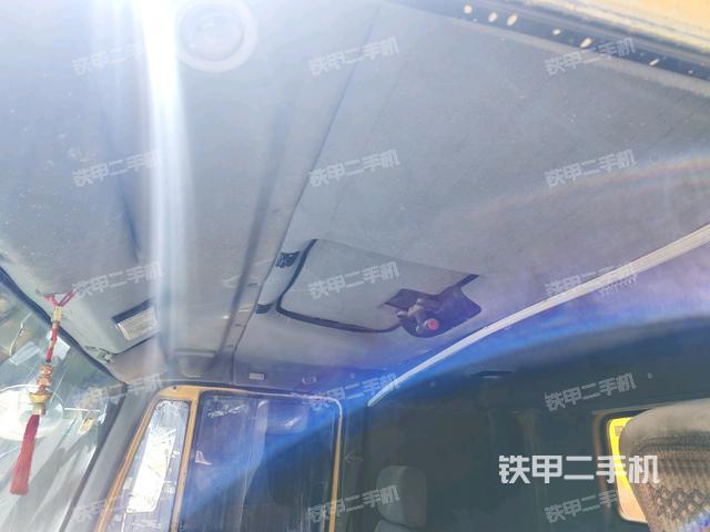 駕駛室正側(cè)(駕駛室/操作室) 駕駛室正側(cè)(駕駛室/操作室)