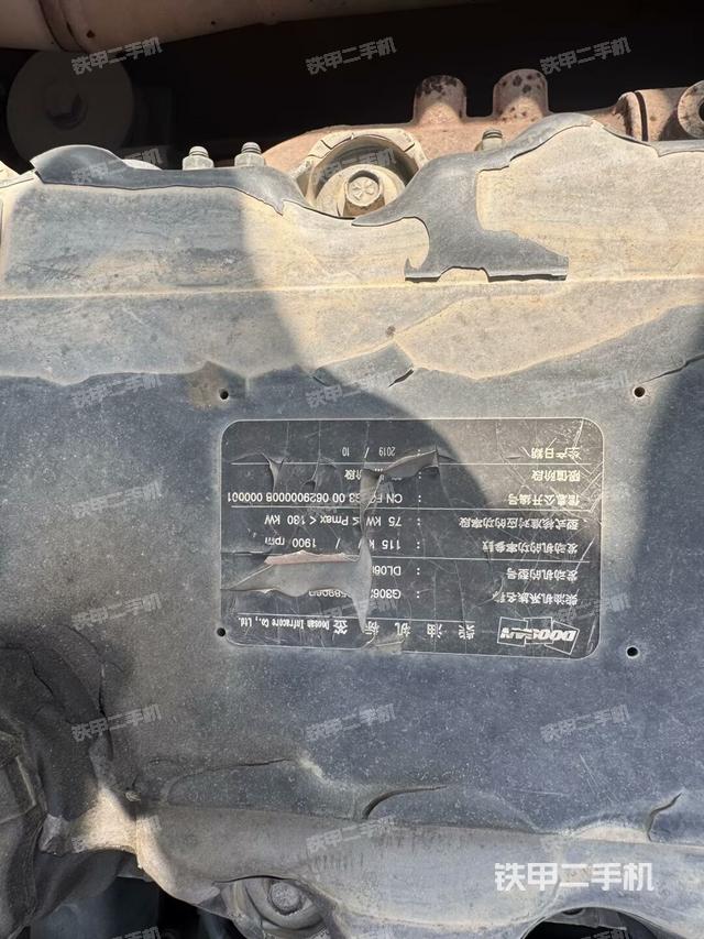 氣門室蓋螺絲特寫（上車部件）