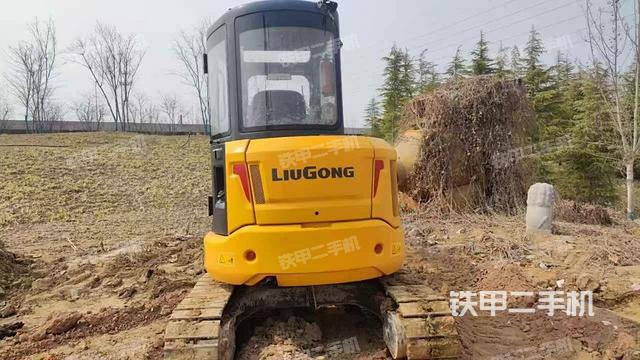 駕駛室整體（整機(jī)外觀）