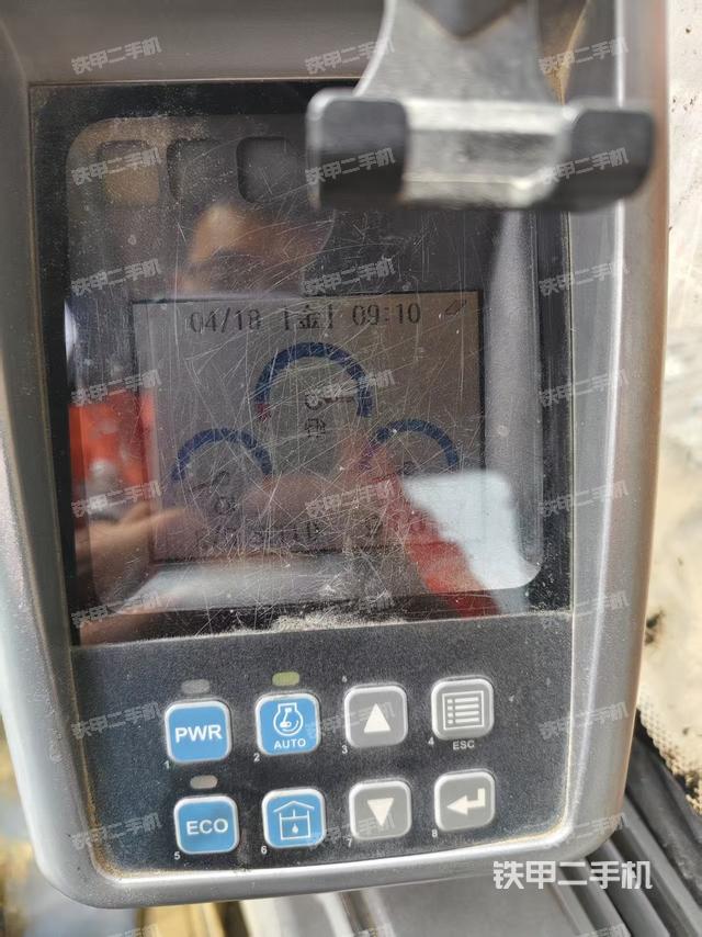 顯示屏?(駕駛室部分) 顯示屏?(駕駛室部分)