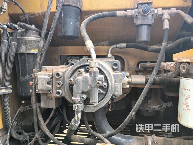 電瓶（大件艙室）