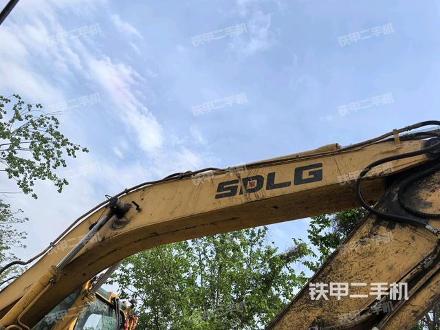 大臂整體?右側（工作和回轉裝置）