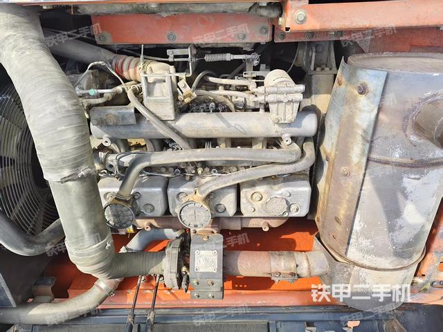 發(fā)動(dòng)機(jī)室(上車部件) 發(fā)動(dòng)機(jī)室(上車部件)