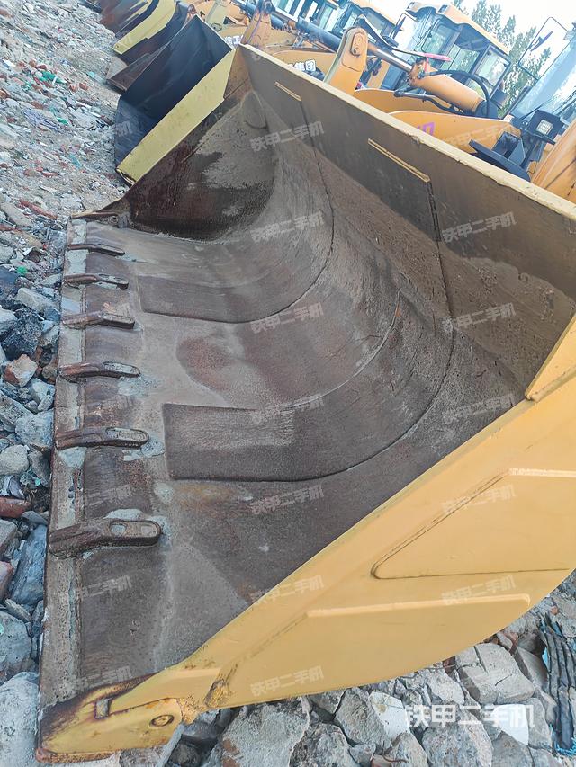 駕駛室操作臺（整機外觀及大件）