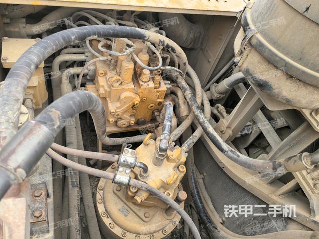 駕駛室頂部俯視(上車部件) 駕駛室頂部俯視(上車部件)