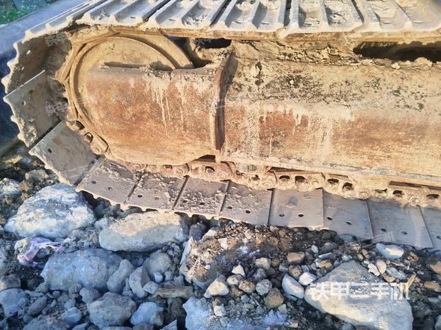 左導(dǎo)向輪（行走機(jī)構(gòu)）