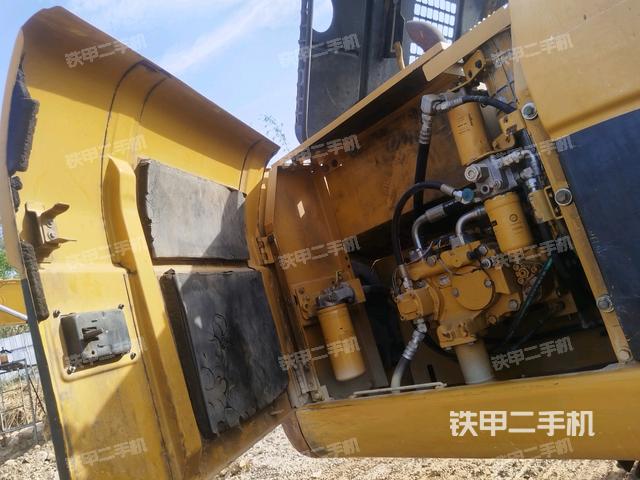 液壓泵室(大件艙室) 液壓泵室(大件艙室)
