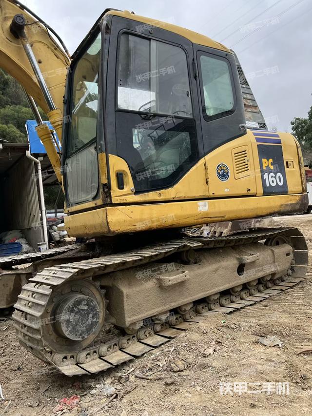 驾驶室整体（整机外观）