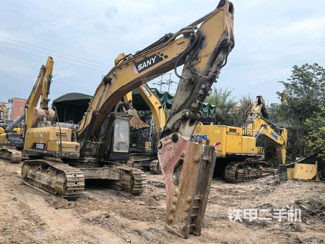 右前45(整機(jī)外觀) 右前45(整機(jī)外觀)