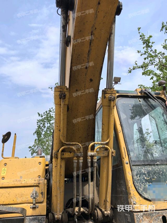 大臂油缸整體?豎拍（工作和回轉裝置）