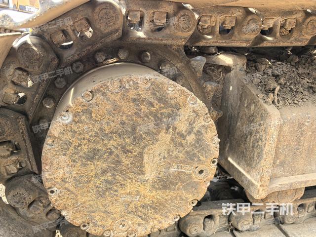 右驅動輪（行走機構）