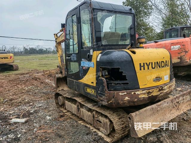 整機右后45°（整機外觀）