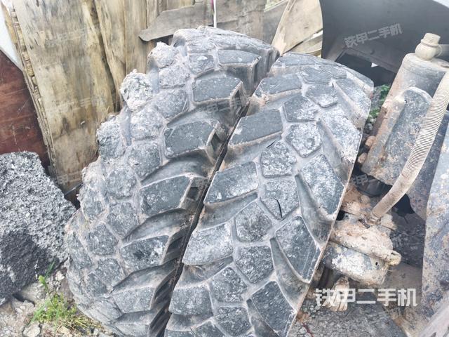 右導(dǎo)向輪(行走機(jī)構(gòu)) 右導(dǎo)向輪(行走機(jī)構(gòu))