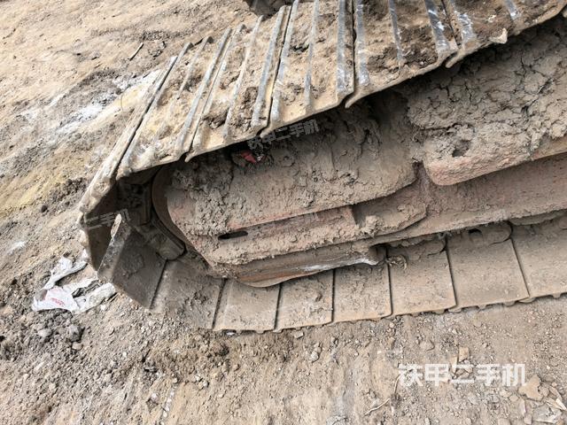 左驅(qū)動(dòng)輪（行走機(jī)構(gòu)）