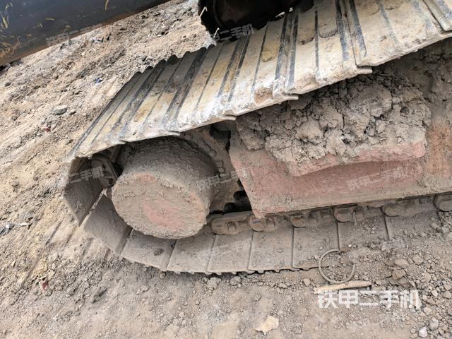 右驅(qū)動(dòng)輪（行走機(jī)構(gòu)）