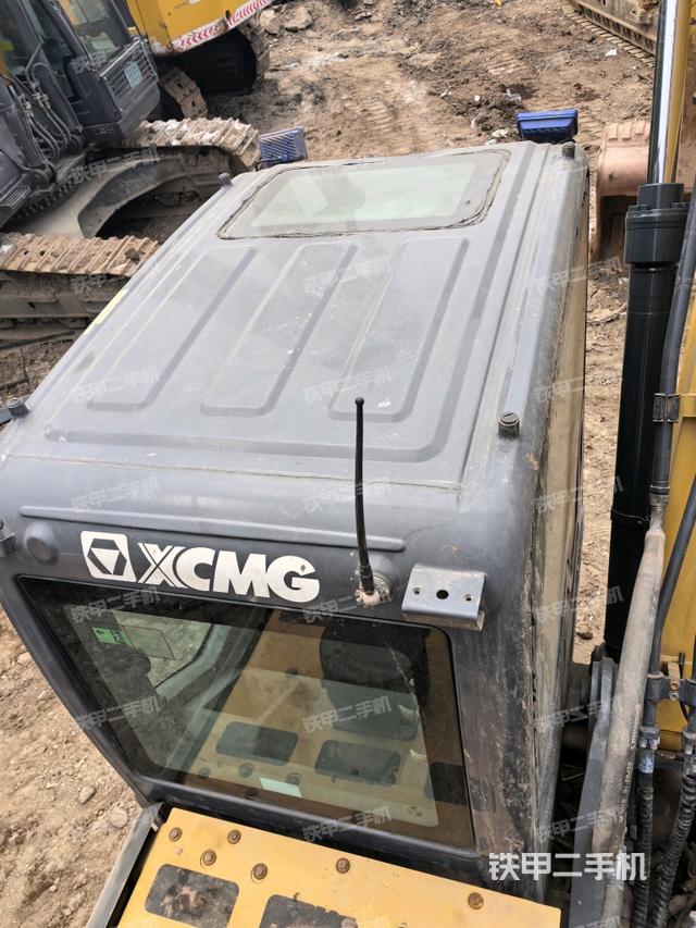 發(fā)動(dòng)機(jī)室（上車部件）