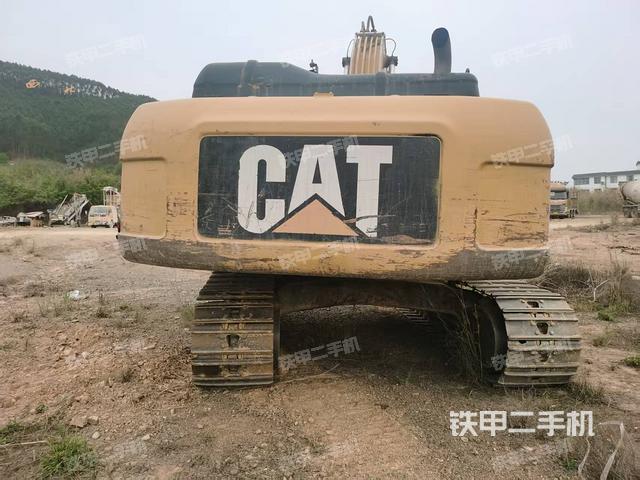 單側履帶整體(整機外觀) 單側履帶整體(整機外觀)