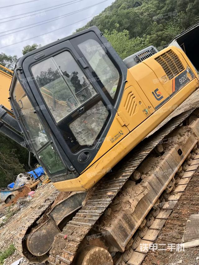 驾驶室整体（整机外观）