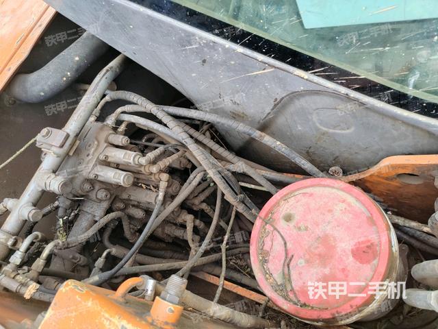 發(fā)動(dòng)機(jī)室（上車部件）