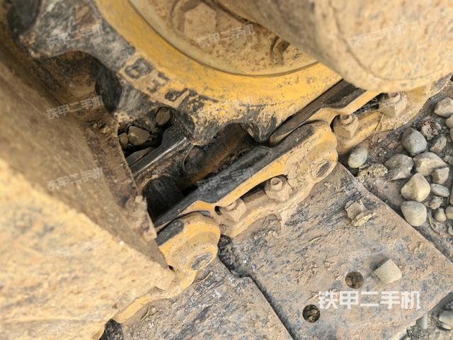 左驅(qū)動(dòng)輪（行走機(jī)構(gòu)）