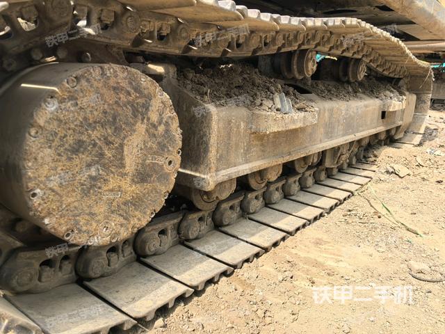 右側履帶整體（行走機構）