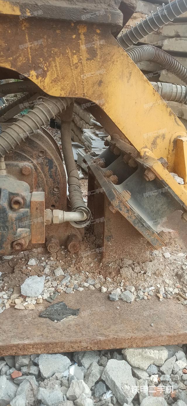 整機(jī)右側(cè)（設(shè)備外觀及核心部件）