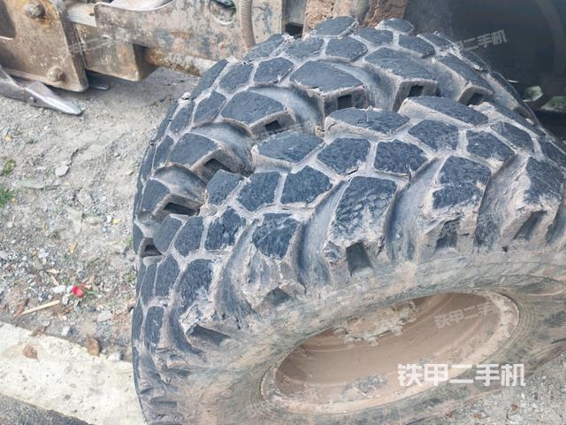 左驅(qū)動輪(行走機(jī)構(gòu)) 左驅(qū)動輪(行走機(jī)構(gòu))