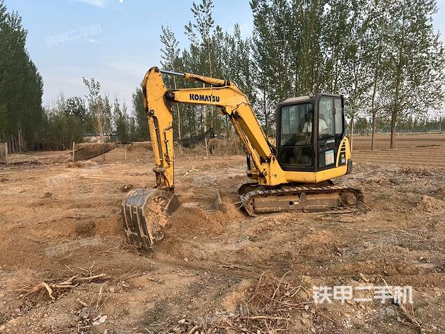 駕駛室整體（整機外觀）