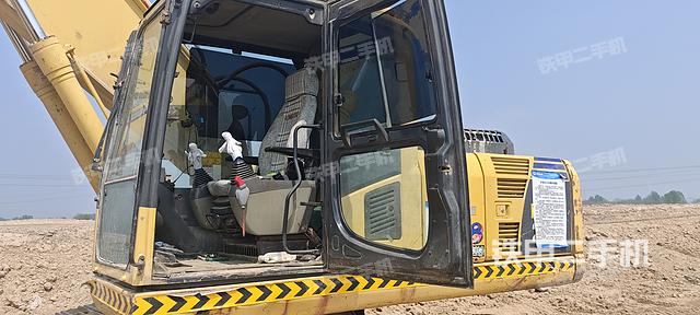 驾驶室整体（整机外观）