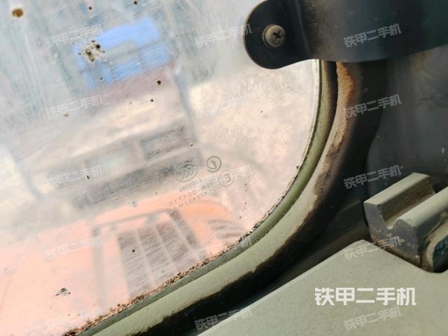 右側(cè)玻璃角標(biāo)（駕駛室部分）