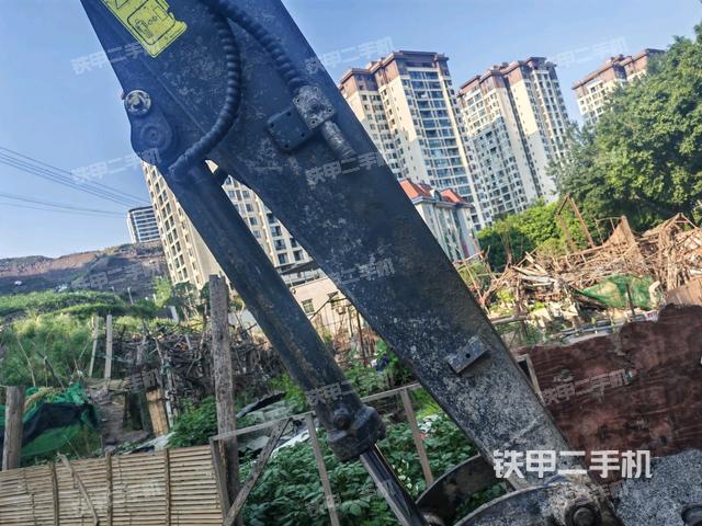 鏟斗45度(工作和回轉(zhuǎn)裝置) 鏟斗45度(工作和回轉(zhuǎn)裝置)