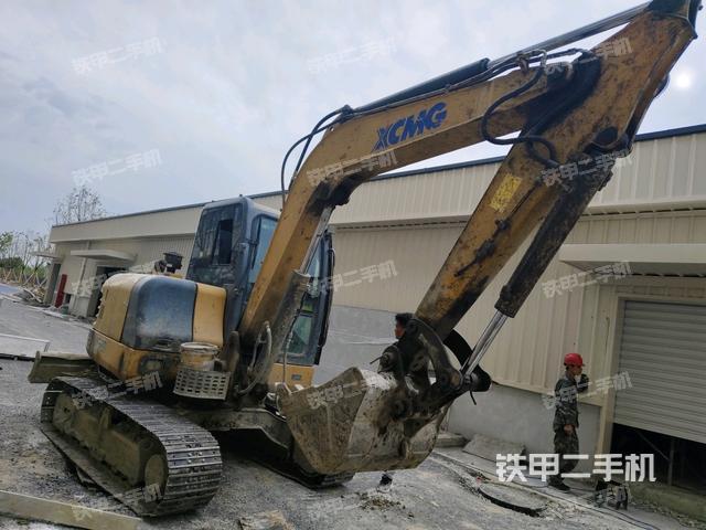 右前45(整機(jī)外觀) 右前45(整機(jī)外觀)