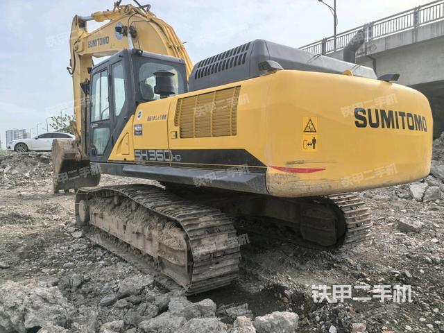 左后45(整機(jī)外觀) 左后45(整機(jī)外觀)