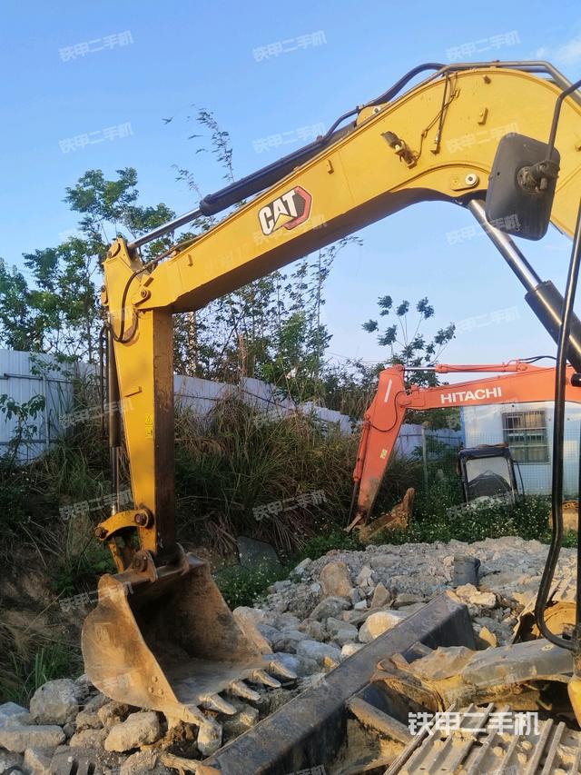 小臂整體左后（工作和回轉(zhuǎn)裝置）