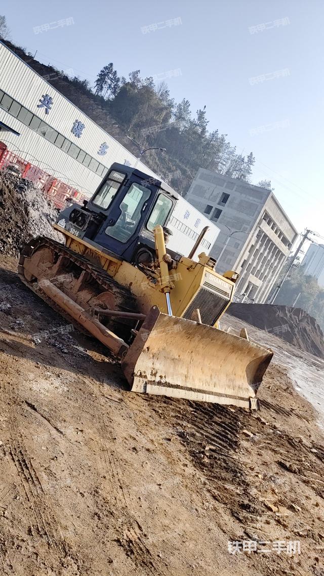 整機右側(cè)(設(shè)備外觀及核心部件) 整機右側(cè)(設(shè)備外觀及核心部件)