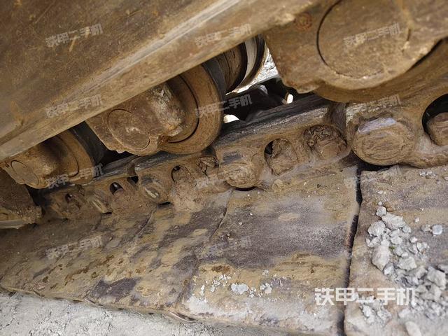 左側(cè)行走馬達(dá)蓋板(行走機(jī)構(gòu)) 左側(cè)行走馬達(dá)蓋板(行走機(jī)構(gòu))