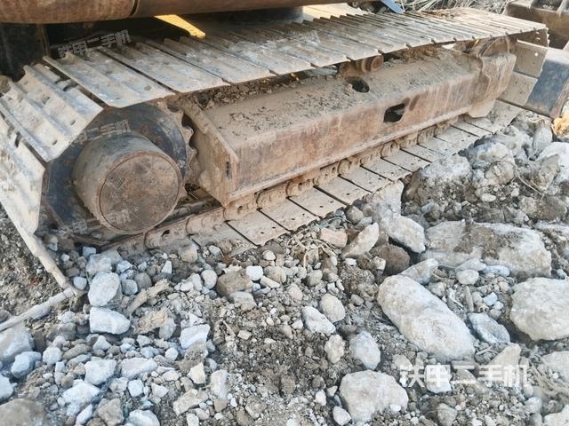 右側(cè)履帶整體?（行走機(jī)構(gòu)）