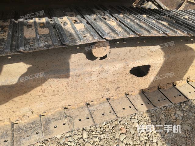 右驅(qū)動(dòng)輪（行走機(jī)構(gòu)）