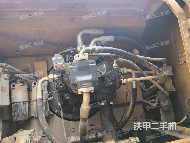 液壓泵斜45?左(大件艙室) 液壓泵斜45?左(大件艙室)