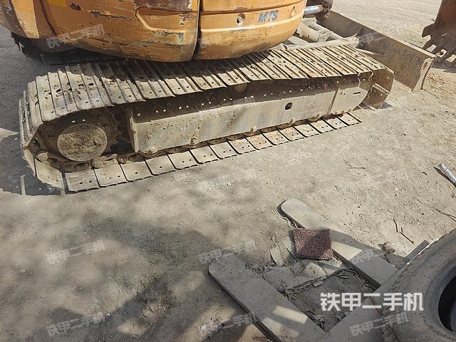 單側(cè)履帶整體（整機(jī)外觀）