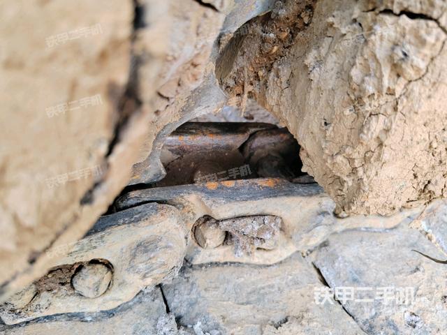 左導(dǎo)向輪（行走機(jī)構(gòu)）