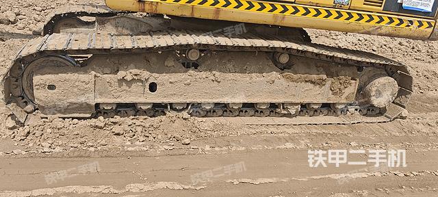 单侧履带整体（整机外观）