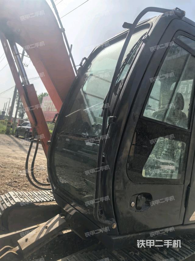 ?駕駛室正側(cè)（駕駛室部分）