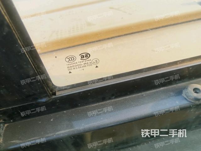 后窗玻璃角標(biāo)（駕駛室部分）