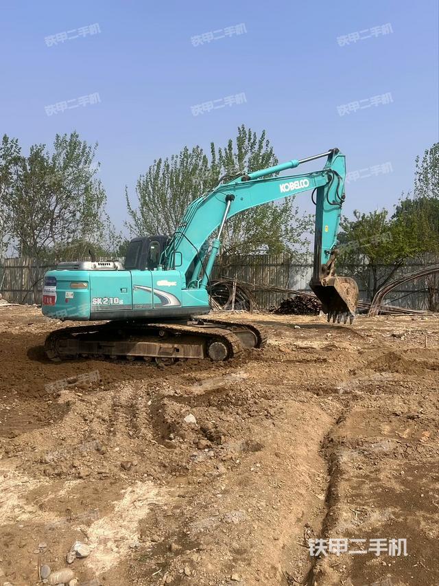 整機右后45°(整機外觀) 整機右后45°(整機外觀)