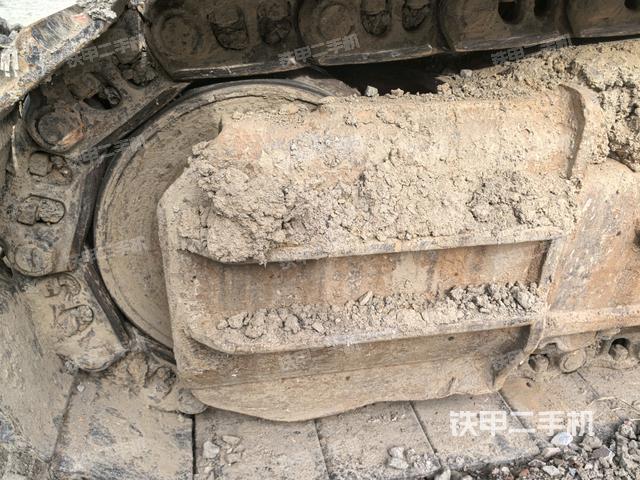 左驅(qū)動(dòng)輪(行走機(jī)構(gòu)) 左驅(qū)動(dòng)輪(行走機(jī)構(gòu))