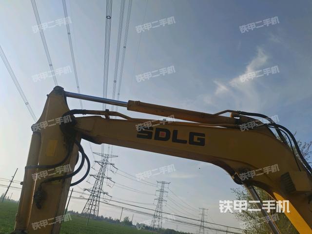 大臂整體?右側(cè)(工作和回轉(zhuǎn)裝置) 大臂整體?右側(cè)(工作和回轉(zhuǎn)裝置)