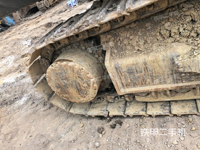 右側(cè)行走馬達(dá)蓋板(行走機(jī)構(gòu)) 右側(cè)行走馬達(dá)蓋板(行走機(jī)構(gòu))