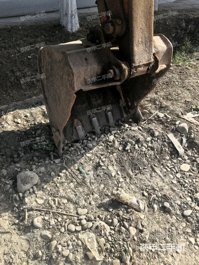 鏟斗右后整體（工作和回轉(zhuǎn)裝置）