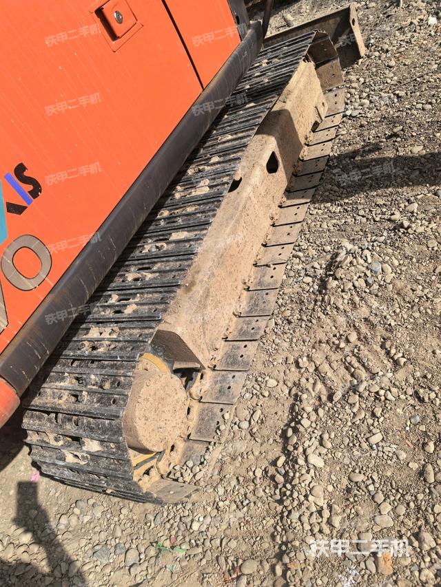 右側(cè)履帶整體?（行走機(jī)構(gòu)）